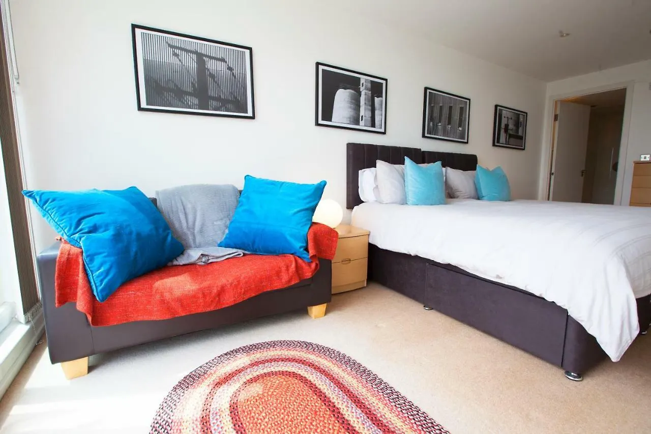 Oxygen Apartment With Balcony And Thames River View Near Excel - Royal Victoria Londra