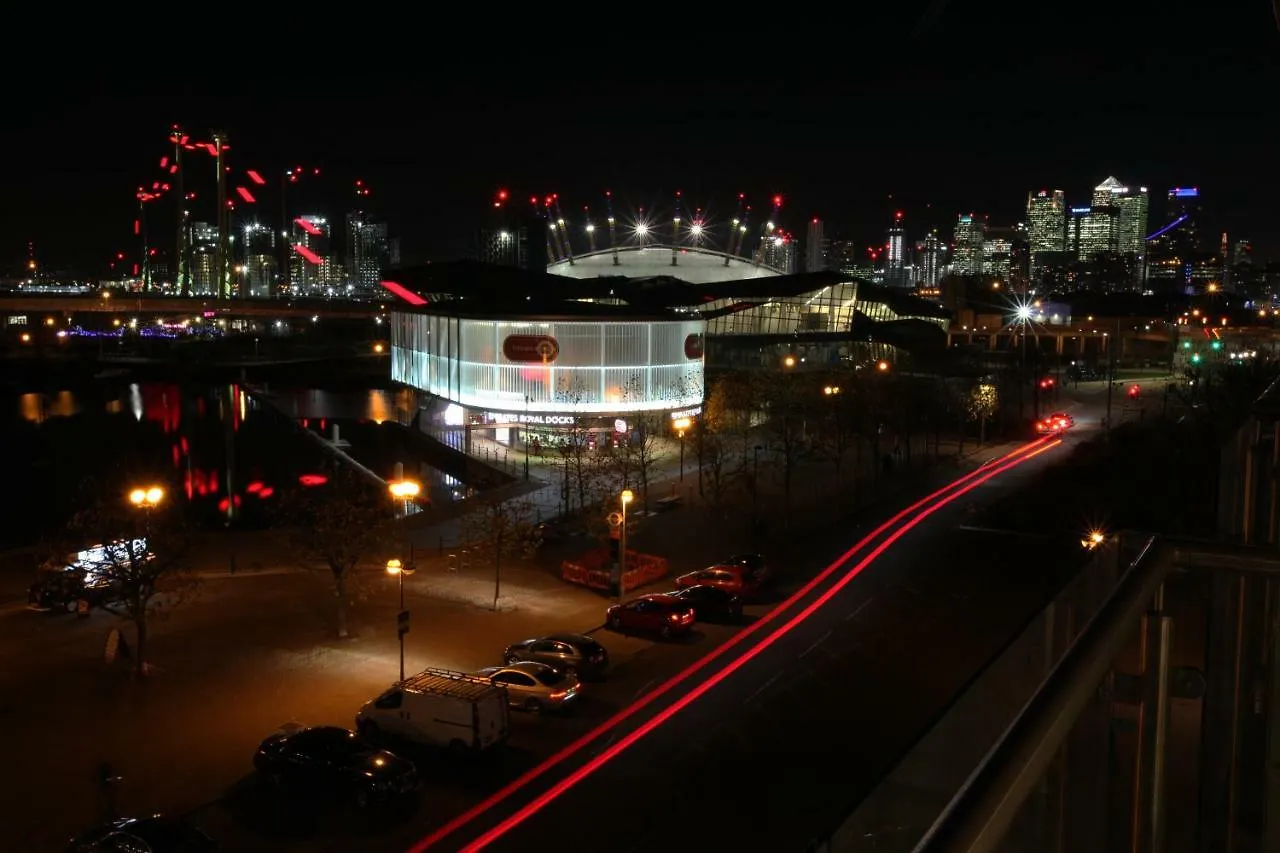 Oxygen Apartment With Balcony And Thames River View Near Excel - Royal Victoria London 0*,  United Kingdom
