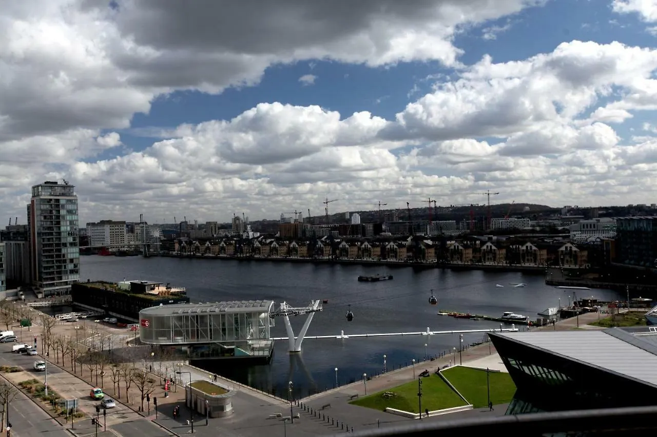 Oxygen Apartment With Balcony And Thames River View Near Excel - Royal Victoria London United Kingdom